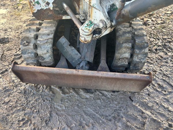 BOBCAT 1.5 TON MINI DIGGER EXCAVATOR KUBOTA ENGINE SPARES OR REPAIR - Image 2