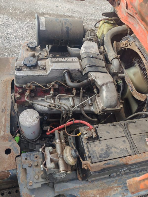 TOYOTA 2 TON LIFT DIESEL FORKLIFT TRUCK TOYOTA DIESEL ENGINE CONTAINER SPEC - Image 2