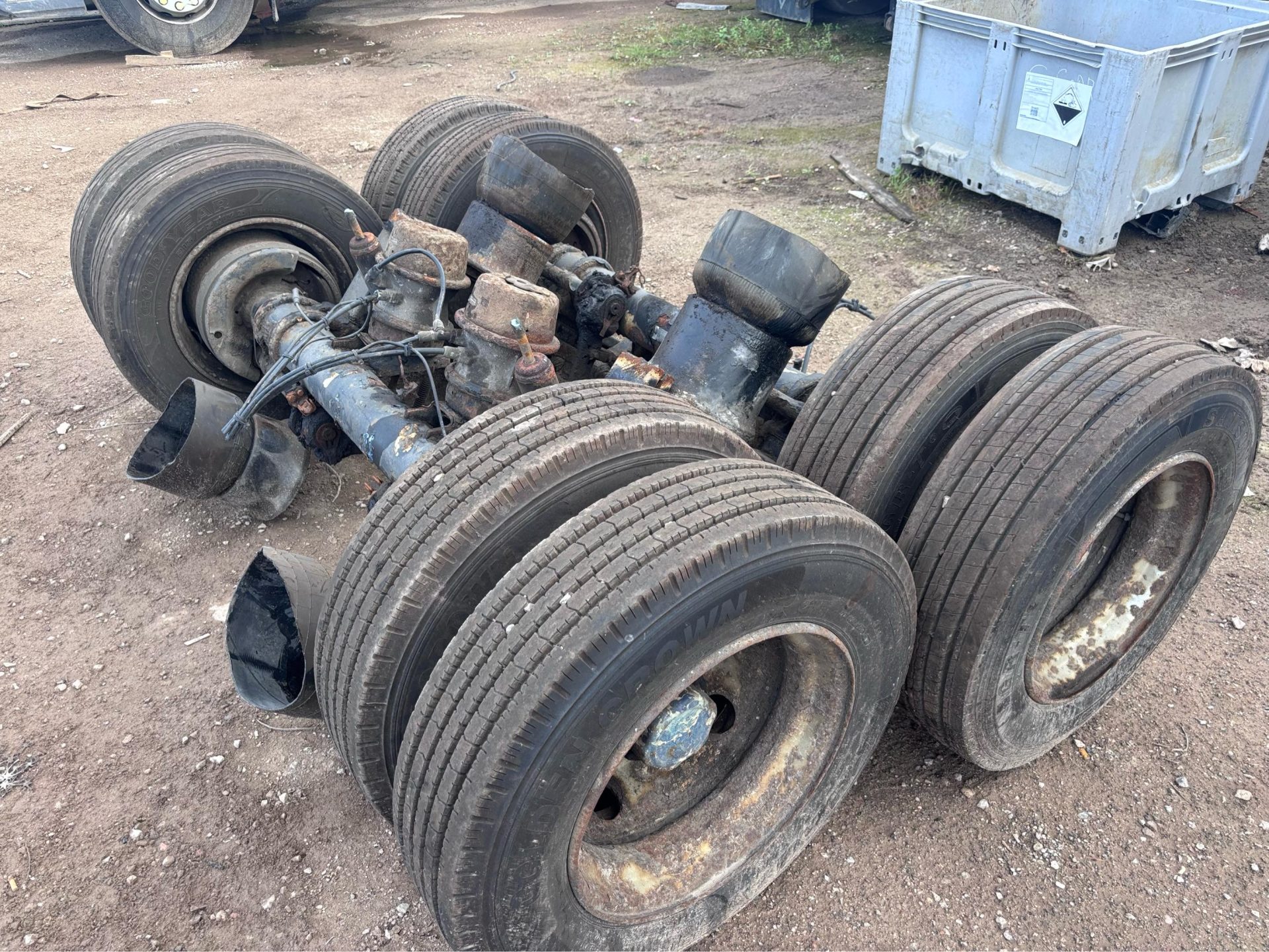 2 X ROR AXLES ON DRUM BRAKES WITH 215/75R17.5 TYRES TRACTOR LOW LOADER TRAILER