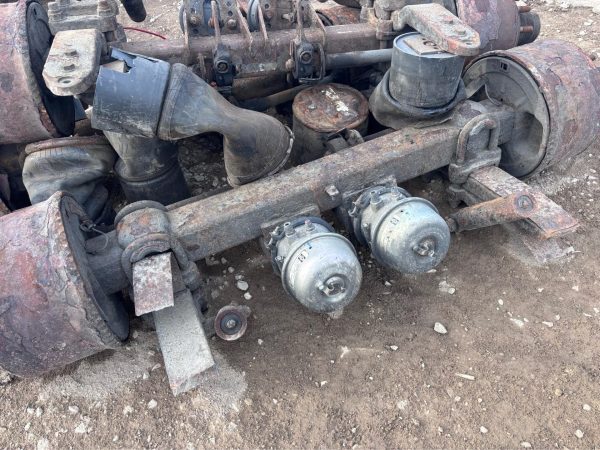 1 X BPW AXLE ON DRUM BRAKES SUIT SUPER SINGLE TYRES TRACTOR LOW LOADER TRAILER - 3 AXLES AVAILABLE - Image 2