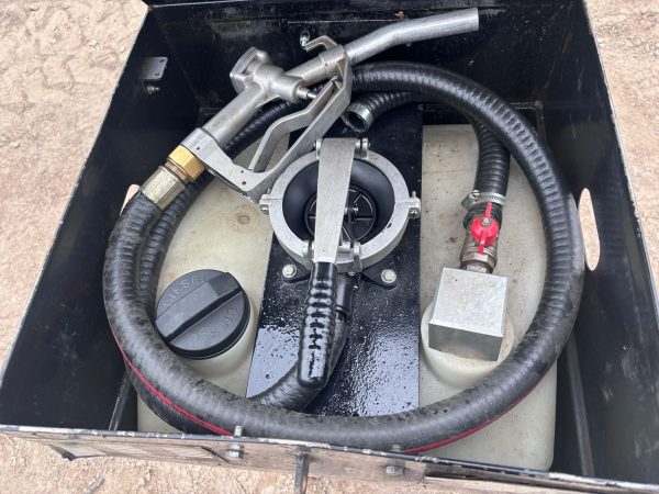 WESTERN BUNDED FUEL BOWSER FORK POCKETS UNDERNEATH 105 LITRE CAPACITY 2014 - Image 5