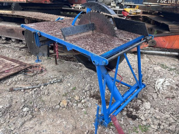 PTO OPERATED SAW BENCH TO SUIT 3 POINT LINKAGE TRACTOR MOUNTED LOG CUTTER - Image 5