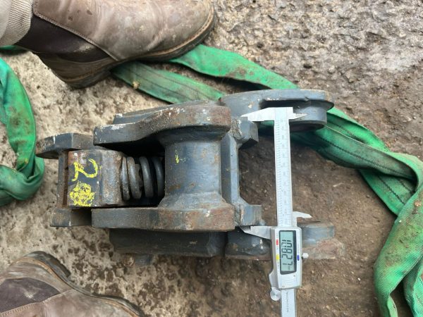 QUICK HITCH ON 30MM SUIT EXCAVATOR DIGGER JCB DOOSAN HITACHI