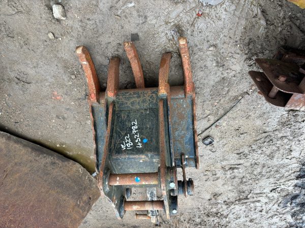5 TYNE FIXED WASTE SCRAP GRAPPLE GRAB 45MM PINS EXCAVATOR DIGGER - Image 5