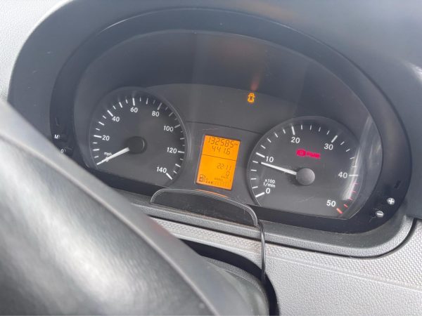 2009 MERCEDES VITO VAN 2.1L DIESEL ENGINE 2 X SIDE DOORS 132000 MILES - Image 6