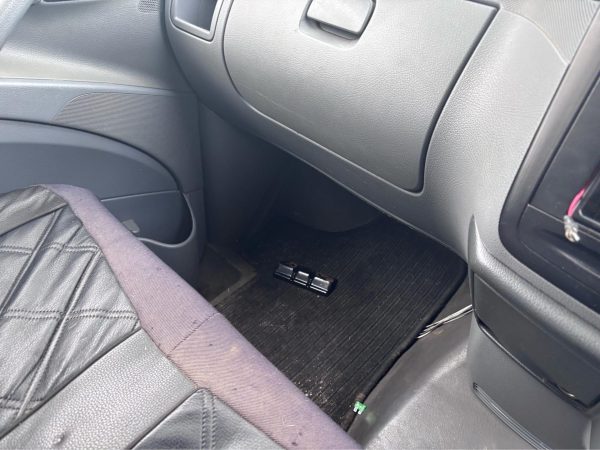 2009 MERCEDES VITO VAN 2.1L DIESEL ENGINE 2 X SIDE DOORS 132000 MILES - Image 5