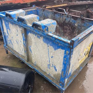 FORKLIFT TIPPING DROP BOTTOM SKIP DIESEL FORKLIFT TRUCK