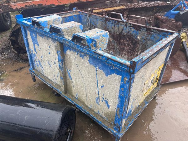 FORKLIFT TIPPING DROP BOTTOM SKIP DIESEL FORKLIFT TRUCK