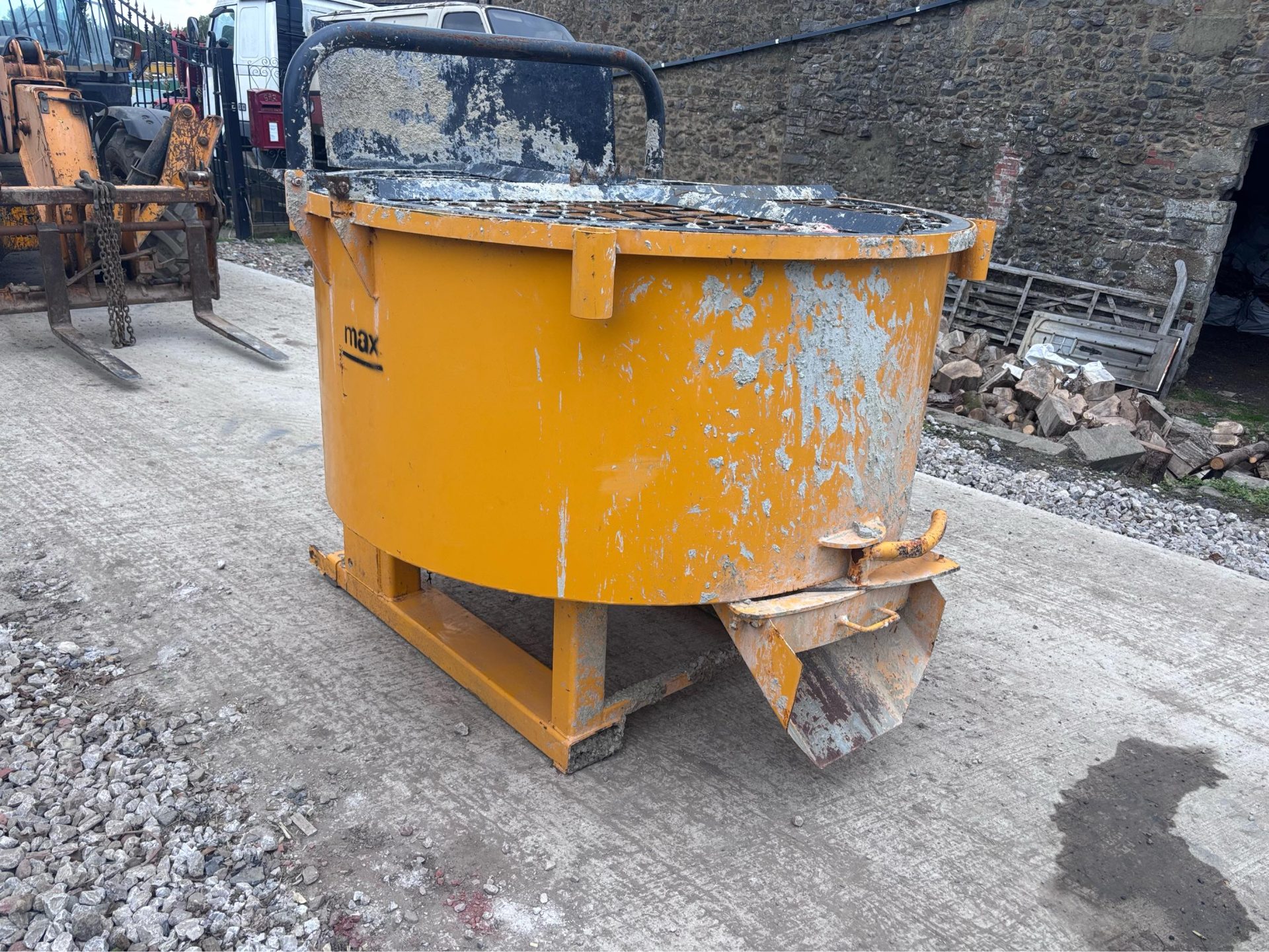CONCRETE CEMENT PAN MIXER - 3 POINT LINKAGE FOR TRACTOR TELEHANDLER PTO DRIVEN