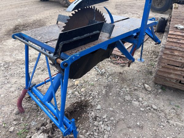 PTO OPERATED SAW BENCH TO SUIT 3 POINT LINKAGE TRACTOR MOUNTED LOG CUTTER - Image 8