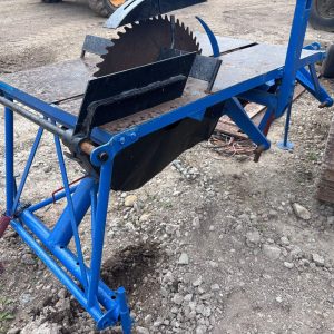 PTO OPERATED SAW BENCH TO SUIT 3 POINT LINKAGE TRACTOR MOUNTED LOG CUTTER