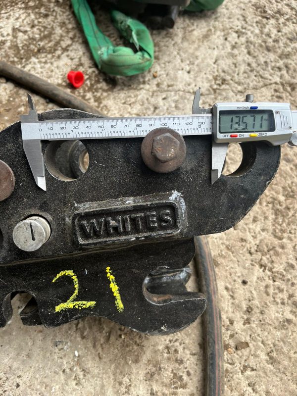 QUICK HITCH ON 35MM SUIT EXCAVATOR DIGGER JCB DOOSAN HITACHI