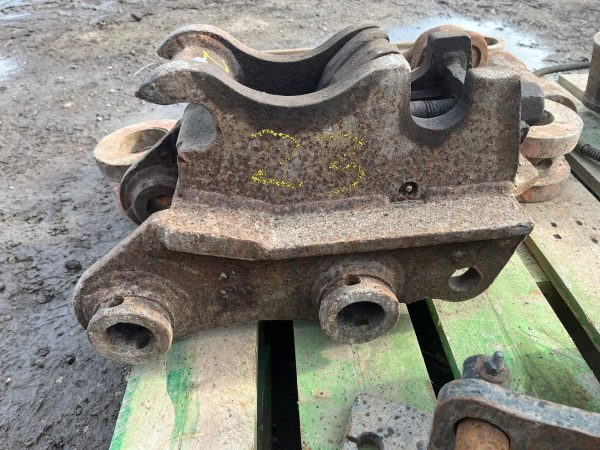 QUICK HITCH ON 50MM SUIT EXCAVATOR DIGGER JCB DOOSAN HITACHI