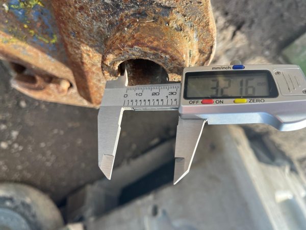 QUICK HITCH ON 30MM SUIT EXCAVATOR DIGGER JCB DOOSAN HITACHI - Image 3