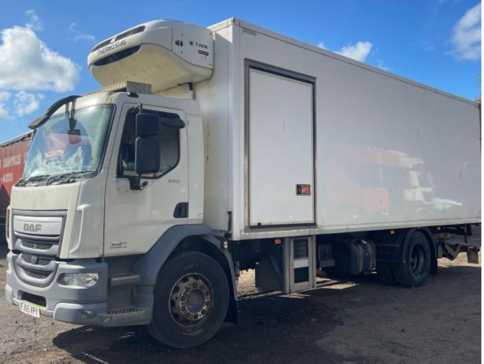 2015 DAF LF220 18 TON RIGID FRIDGE WAGON TRUCK LORRIE THERMOKING - Image 2