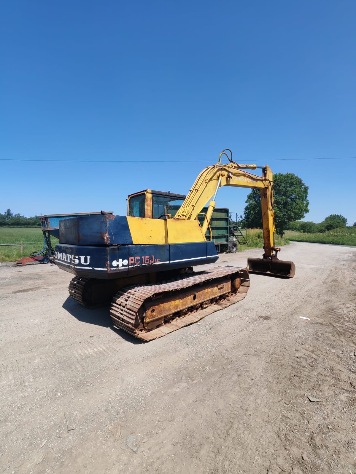KOMATSU PC150 EXCAVATOR DIGGER C/W GRADING BUCKET GOOD UNDERCARRIAGE