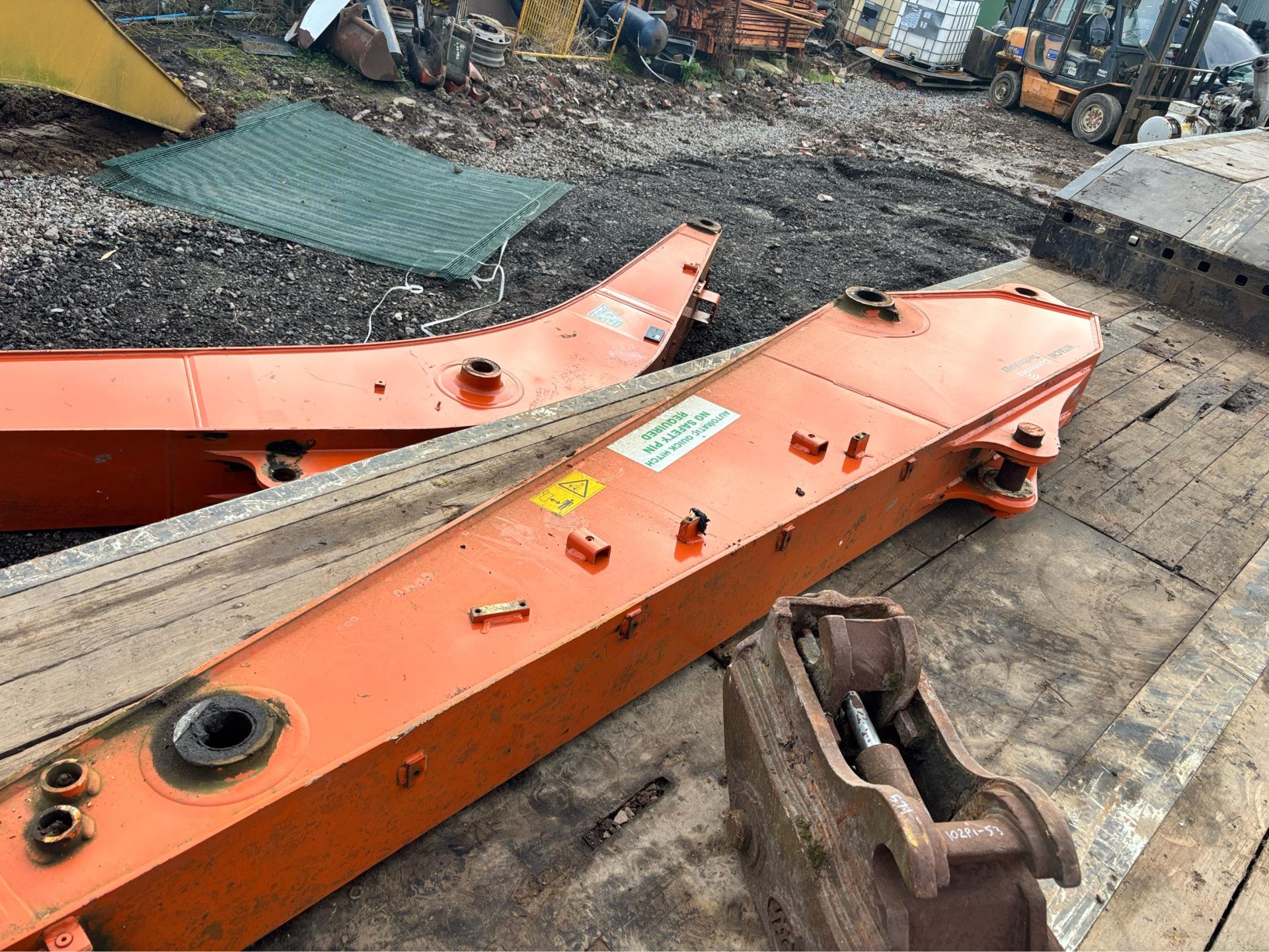 HITACHI ZX210 EXCAVATOR DIGGER DIPPER ARM ONLY NO HYDRAULIC RAMS - Image 4