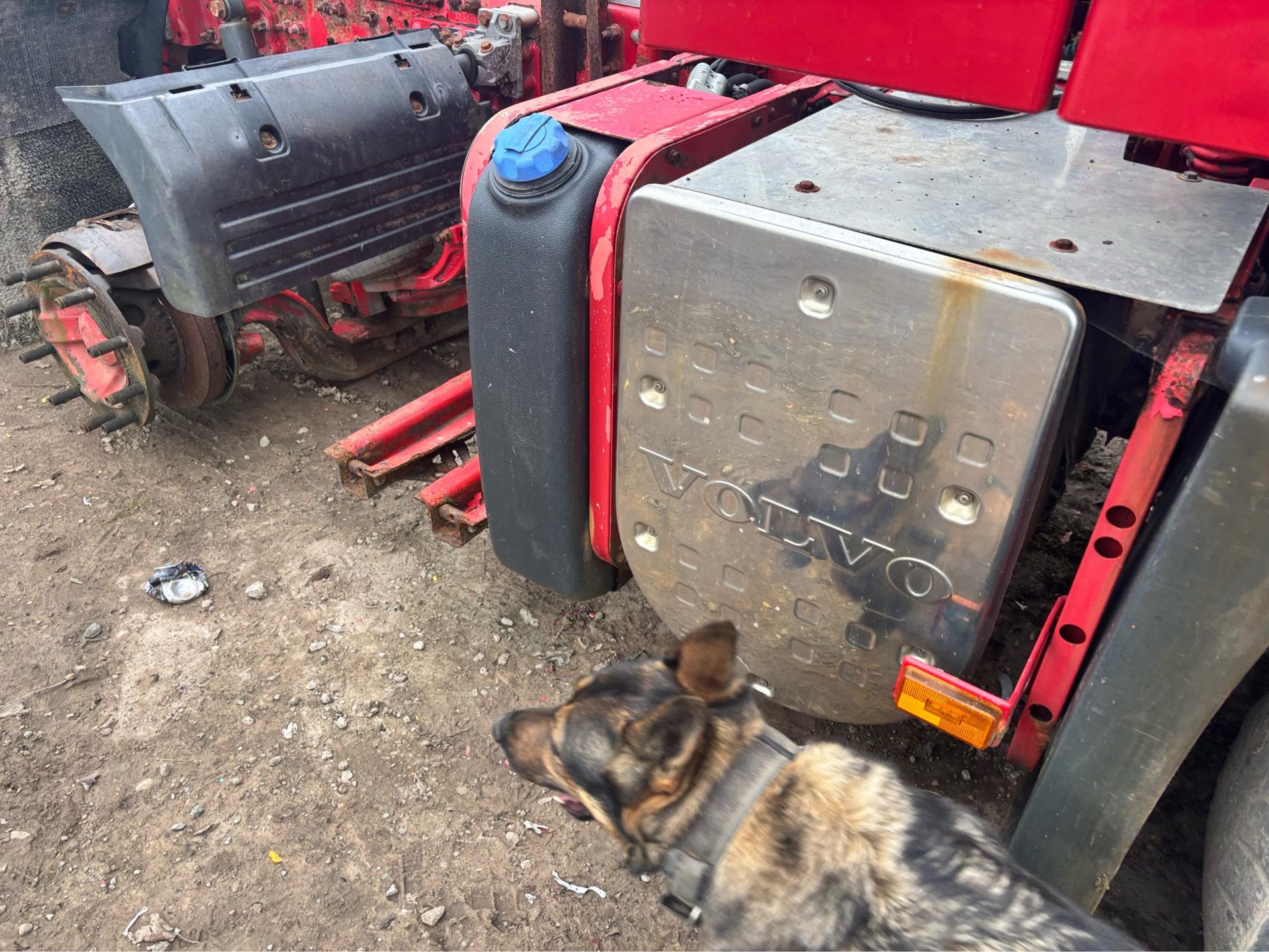 2009 VOLVO FH  TRACTOR UNIT WAGON TRUCK POWERPACK AXLES AND DIFF IS GOOD - Image 10
