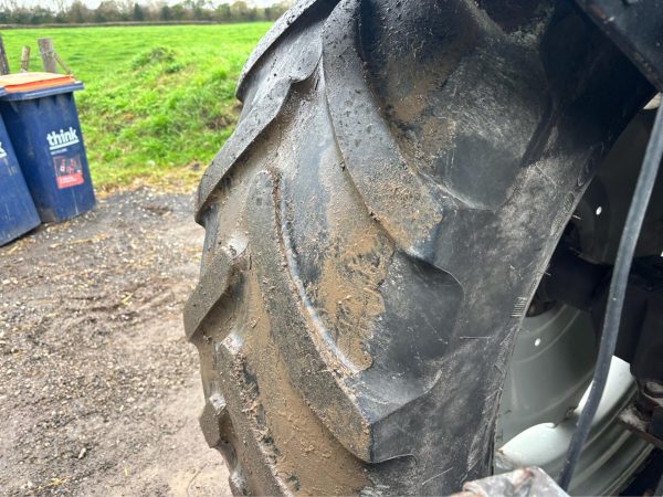 1996 MASSEY FERGUSON 6180 TRACTOR 4 WHEEL DRIVE 6700 HOURS DYNASHIFT GEARBOX - Image 14