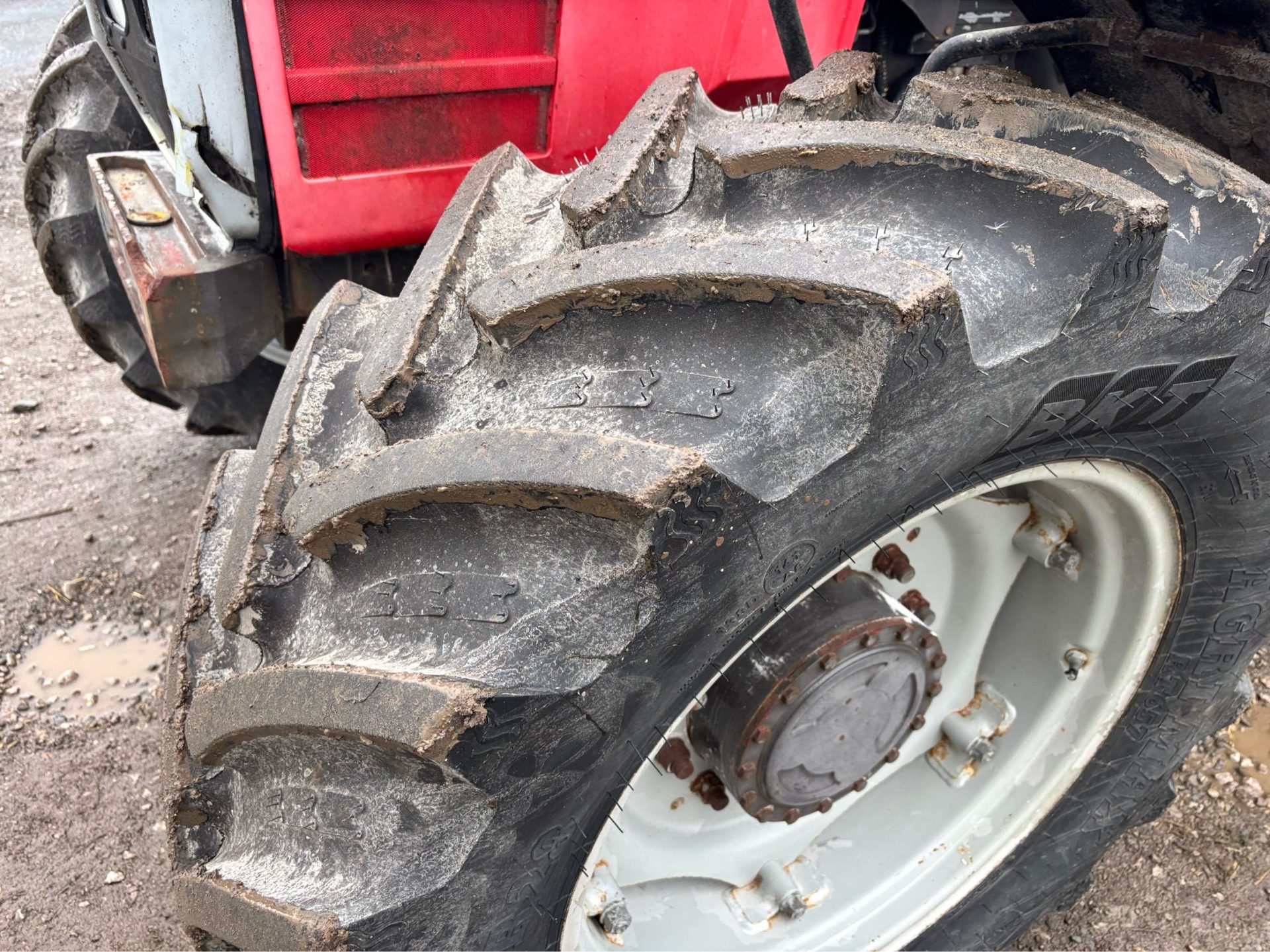 1996 MASSEY FERGUSON 6180 TRACTOR 4 WHEEL DRIVE 6700 HOURS DYNASHIFT GEARBOX - Image 9