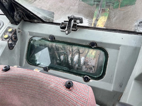 1996 MASSEY FERGUSON 6180 TRACTOR 4 WHEEL DRIVE 6700 HOURS DYNASHIFT GEARBOX - Image 5