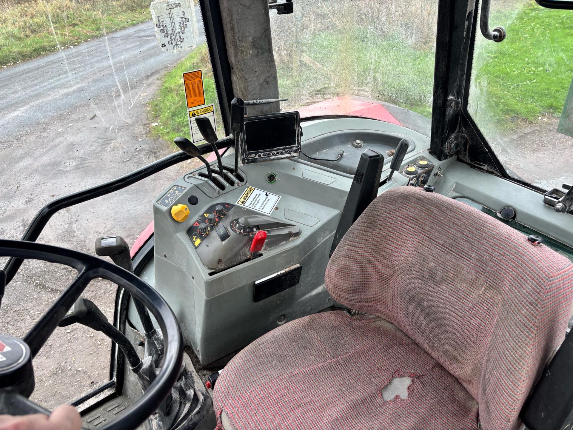 1996 MASSEY FERGUSON 6180 TRACTOR 4 WHEEL DRIVE 6700 HOURS DYNASHIFT GEARBOX - Image 4