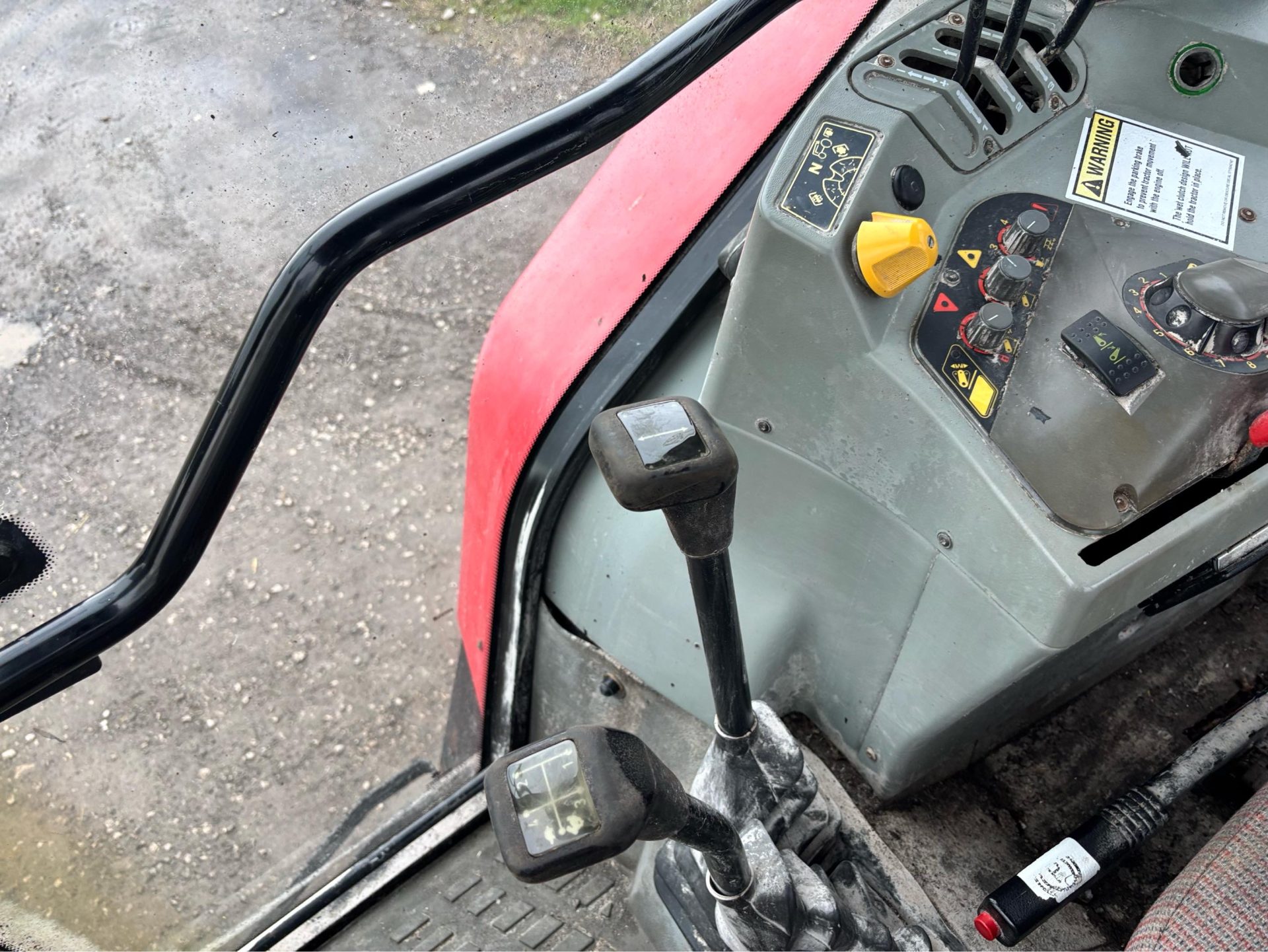 1996 MASSEY FERGUSON 6180 TRACTOR 4 WHEEL DRIVE 6700 HOURS DYNASHIFT GEARBOX - Image 3
