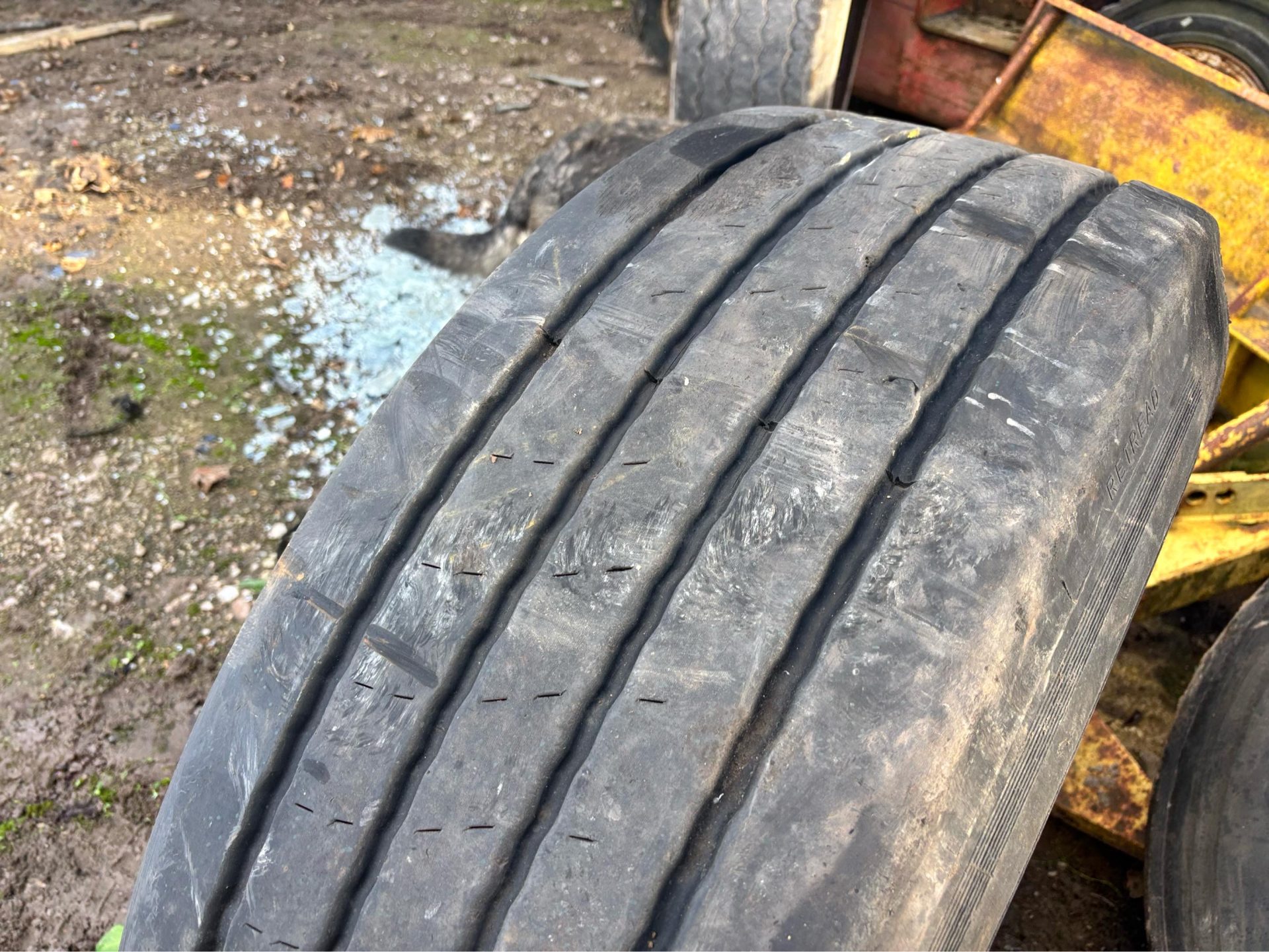 385/65/22.5 WHEEL AND TYRE ON OFFSET RIM 10 STUD - Image 3