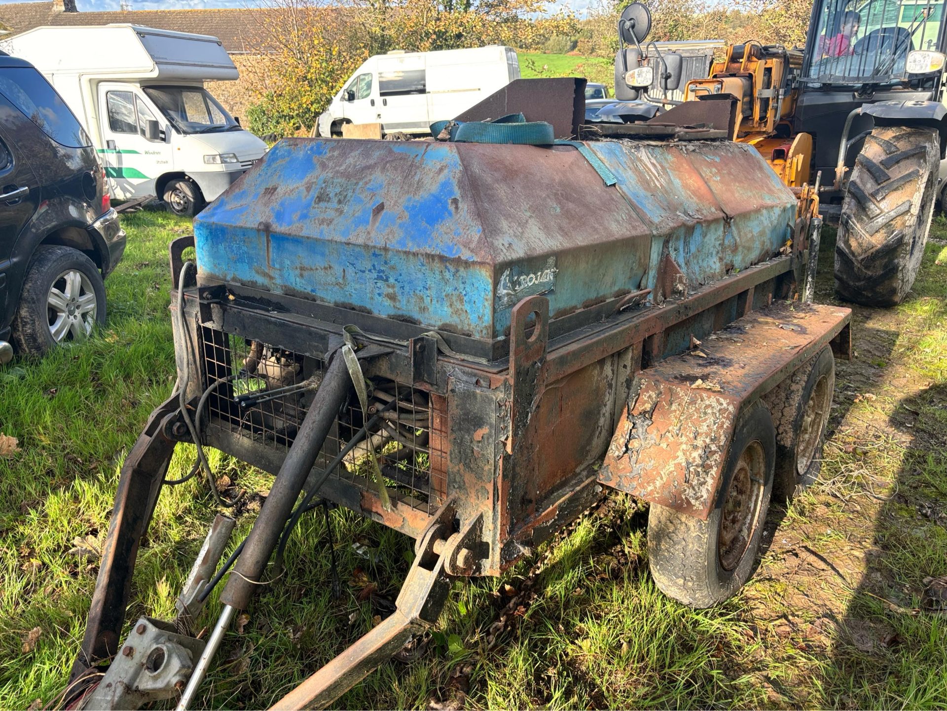 LARGE TWIN AXLE TOWABLE BITUMEN ASPHALT TAR BURNER BOILER - Image 3