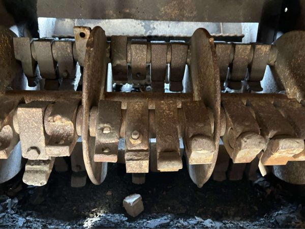 IVECO 6 CYLINDER TURBO ENGINE WOOD SHREDDER CHIPPER - Image 10