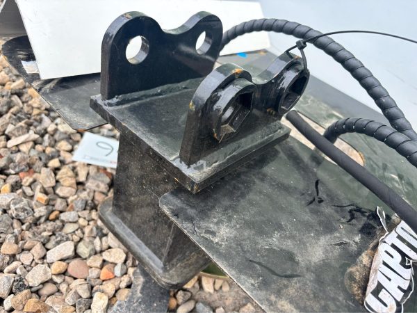 CAPTOK HYDRULIC HEDGE CUTTER SHEARS TO SUIT 25MM PIN MINI EXCAVATOR - Image 3
