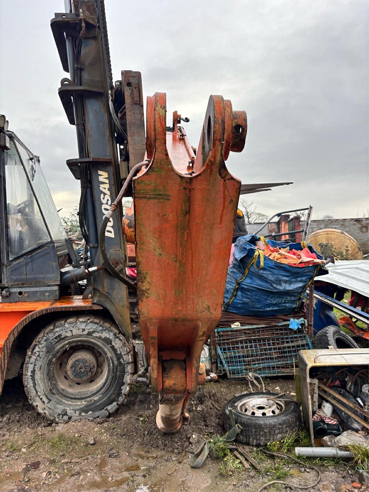 FIAT HIATACHI FH220 DIPPER ARM DIGGER BREAKING CONSTRUCTION - Image 4