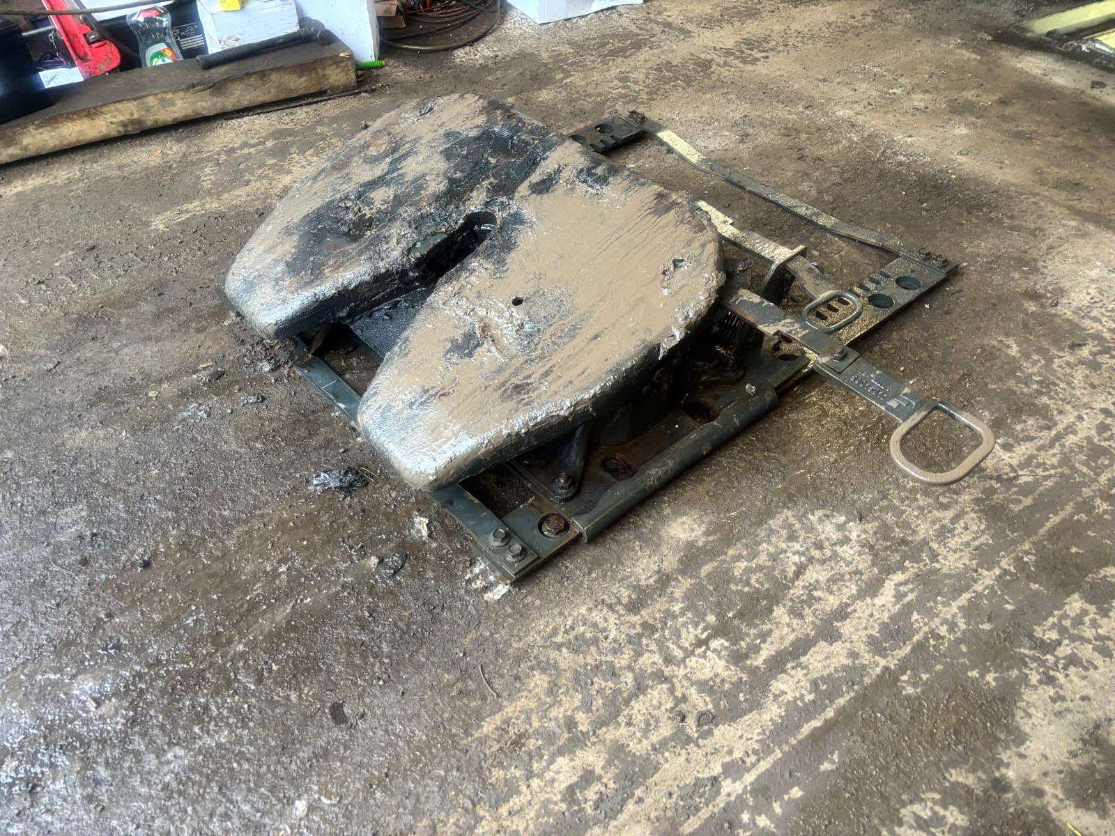 JOST FIFTH WHEEL COUPLING SADDLE WITH SLIDER WAGON TRUCK LORRY LORRIE