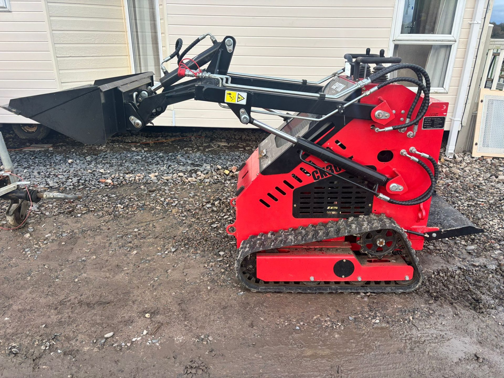 2025 CAPTOK TRACKED SKID STEER HANDLER LOADER ELECTRIC START C/W DELIVERY HOURS - Image 11