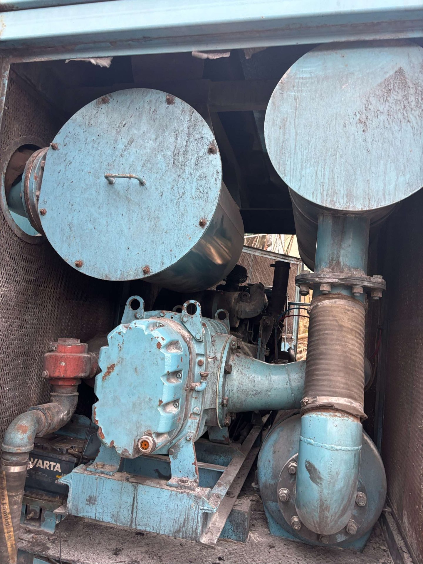 1993 WHALE VACUUM TANKER DRY WASTE SLURRY TANK - TIPPING BODY FILTER SYSTEM - Image 3