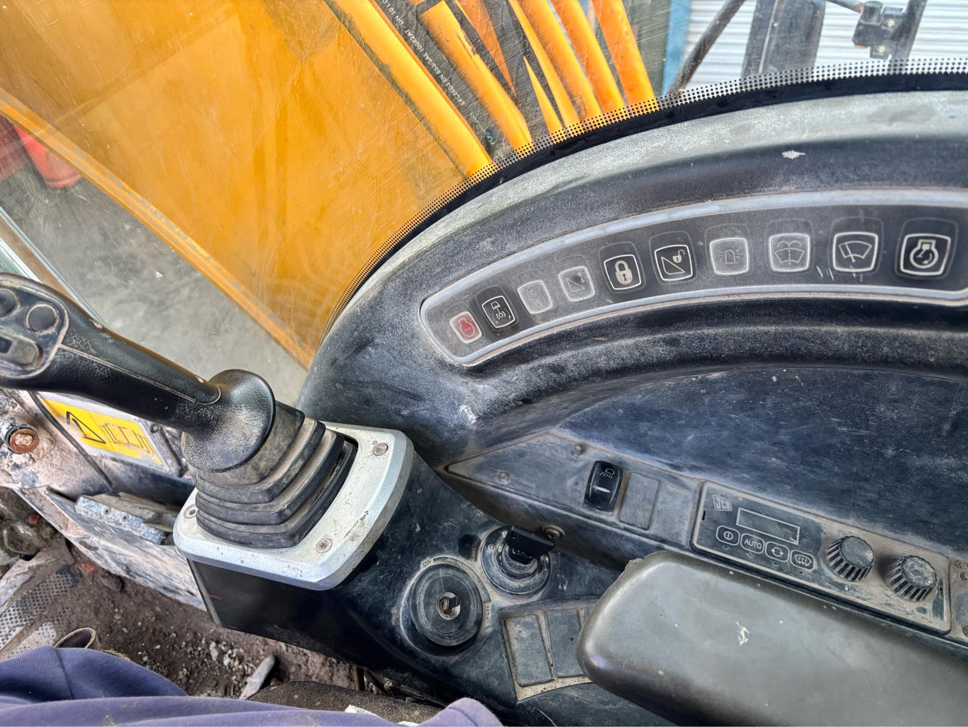 2012 JCB JS130 HIGH CAB EXCAVATOR DIGGER MATERIALS REHANDLER PIPED FOR GRAB - Image 3