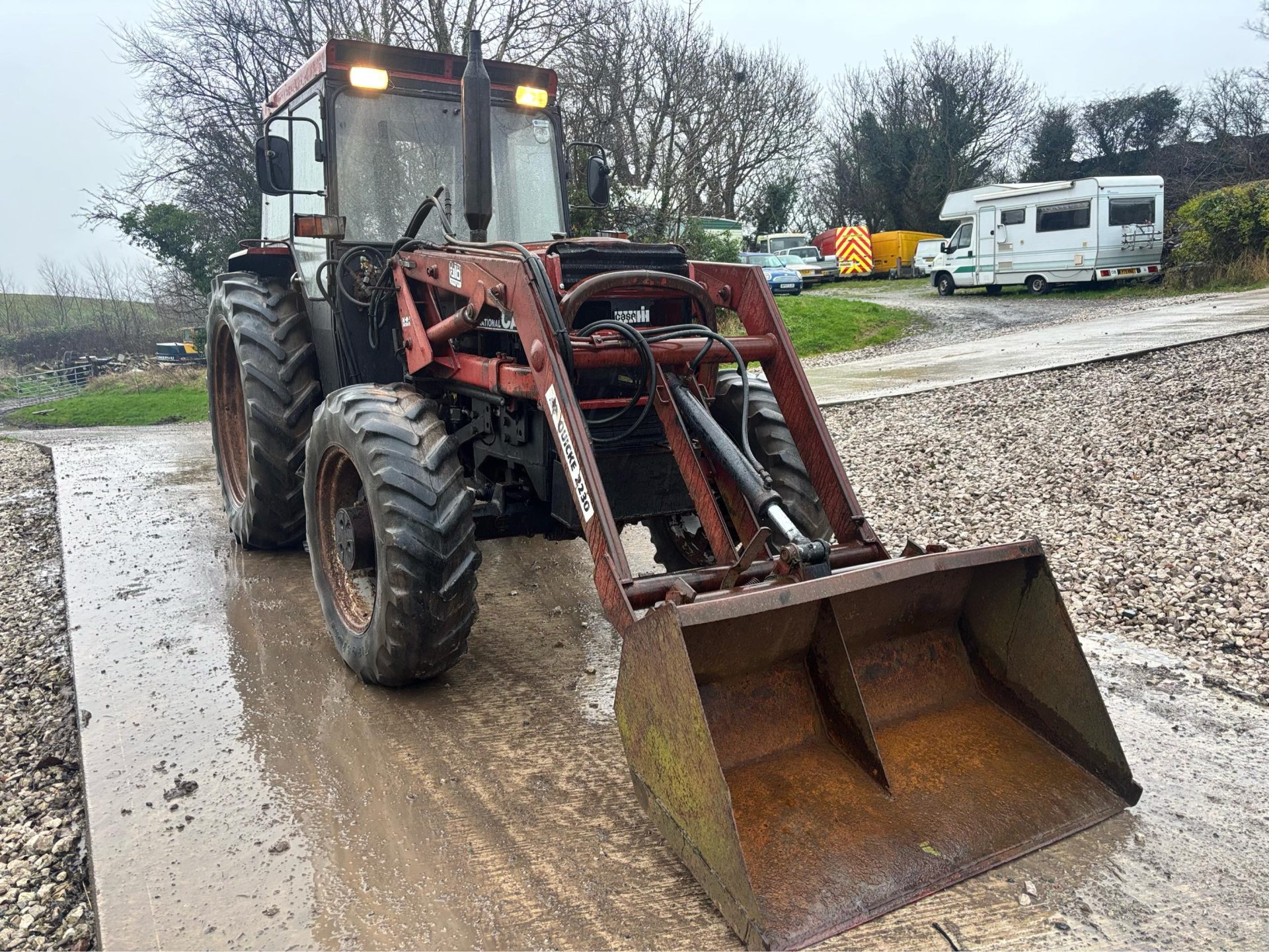 1988 CASE 885 TRACTOR 4 WHEEL DRIVE 6653 HOURS SHUTTLE GEARBOX QUICKE LOADER - Image 12