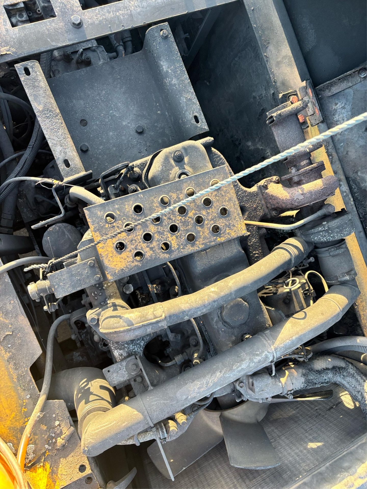 JCB JS130 TRACKED EXCAVATOR DIGGER 4 CYLINDER ISUZU ENGINE GOOD HYDRAULIC LOADER - Image 12