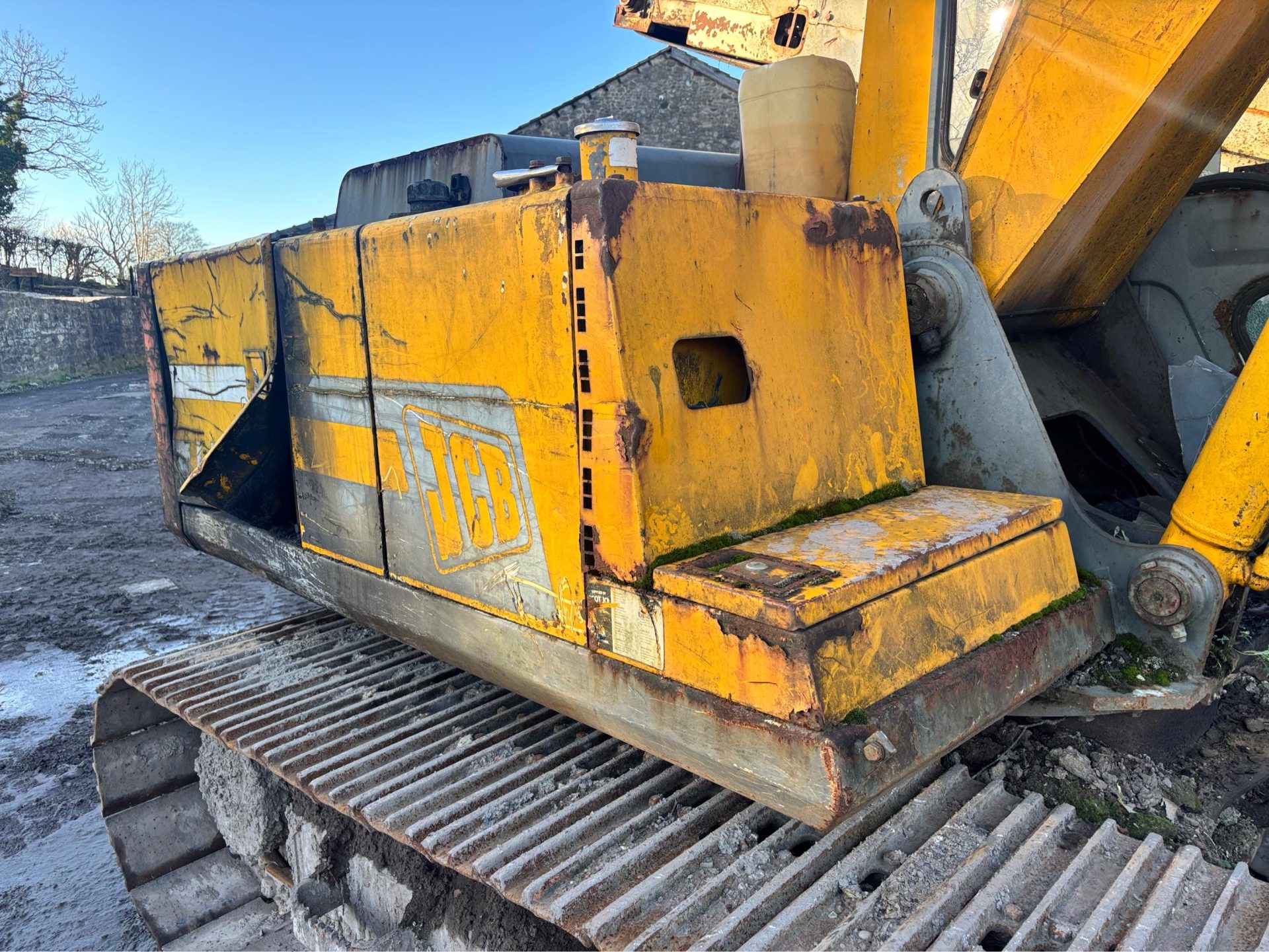 JCB JS130 TRACKED EXCAVATOR DIGGER 4 CYLINDER ISUZU ENGINE GOOD HYDRAULIC LOADER - Image 7