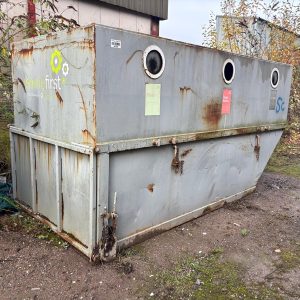 ENCLOSED SKIPS COMPACTOR CHAINLIFT SKIP BOTTLE BANKS ASBESTOS BIN 12/14 YARD