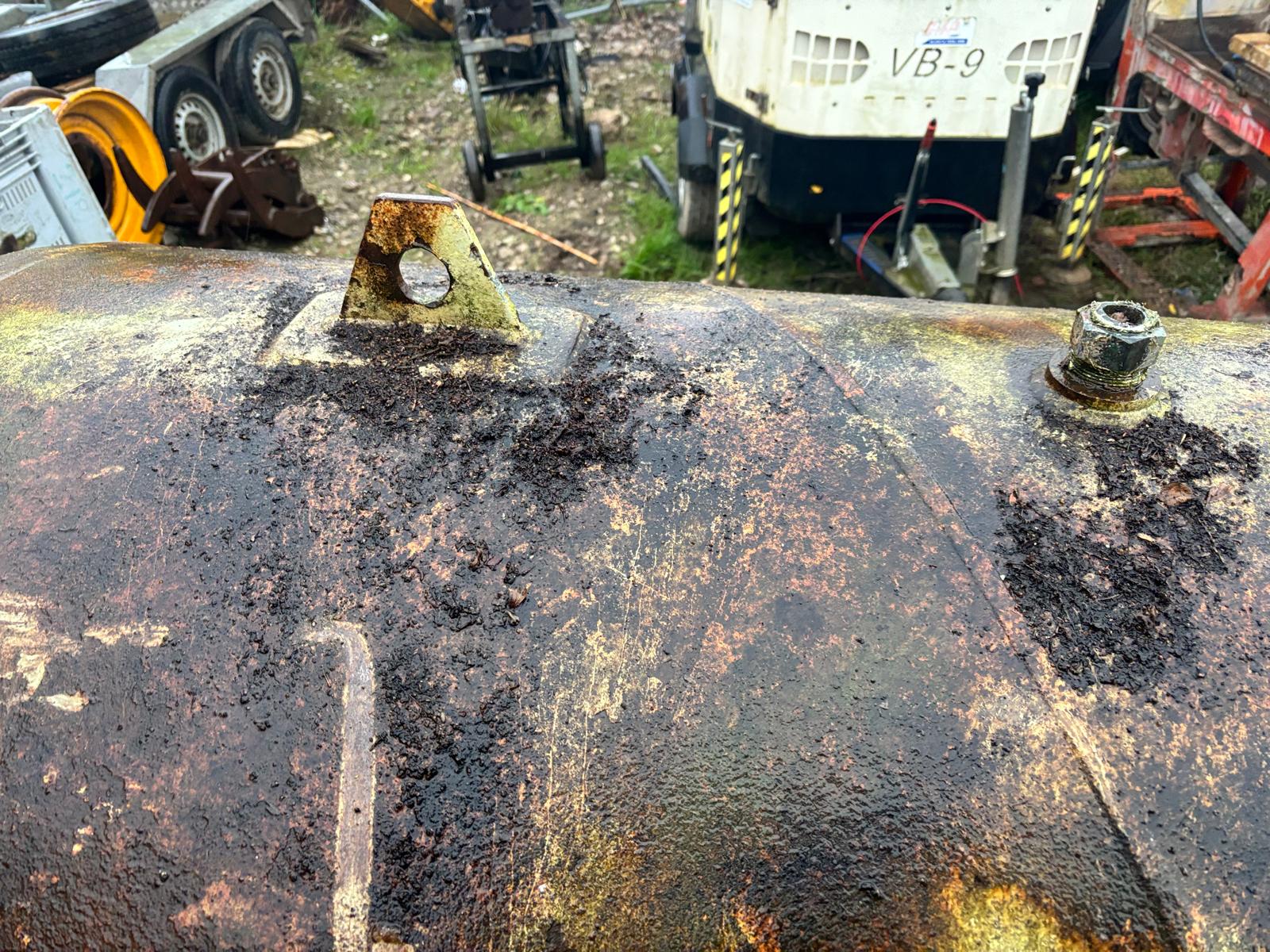 LPG GAS TANK USED WATER TANK STORAGE AIR COMPRESSOR TANK - Image 5