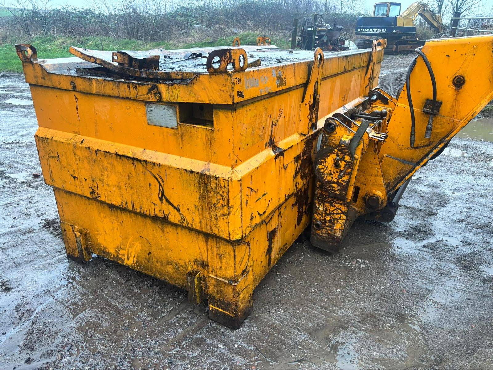 Western Transcube 2000 litre Bunded diesel bowser generator tank Tractor Digger - Image 3