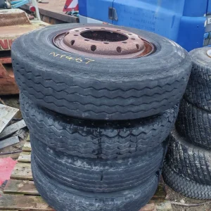 TRUCK WHEELS 10R - 20 WHEELS AND TYRES 10 STUD WAGON LORRIE LORRY COMMERCIAL