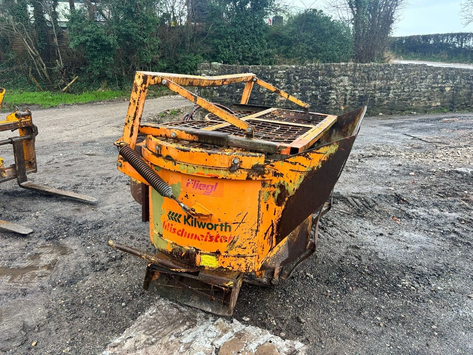 HYDRAULIC DRIVEN CONCRETE PAN MIXER EXCAVATOR DIGGER 80MM PINS FORKLIFT LOADALL - Image 8