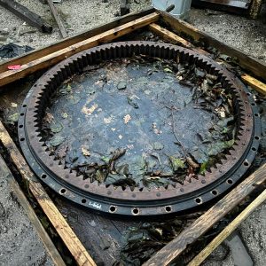 JCB SLEWRING NEW & UNUSED FAIRGROUND RIDES TURNTABLE DIGGER MACHINE GEAR COG