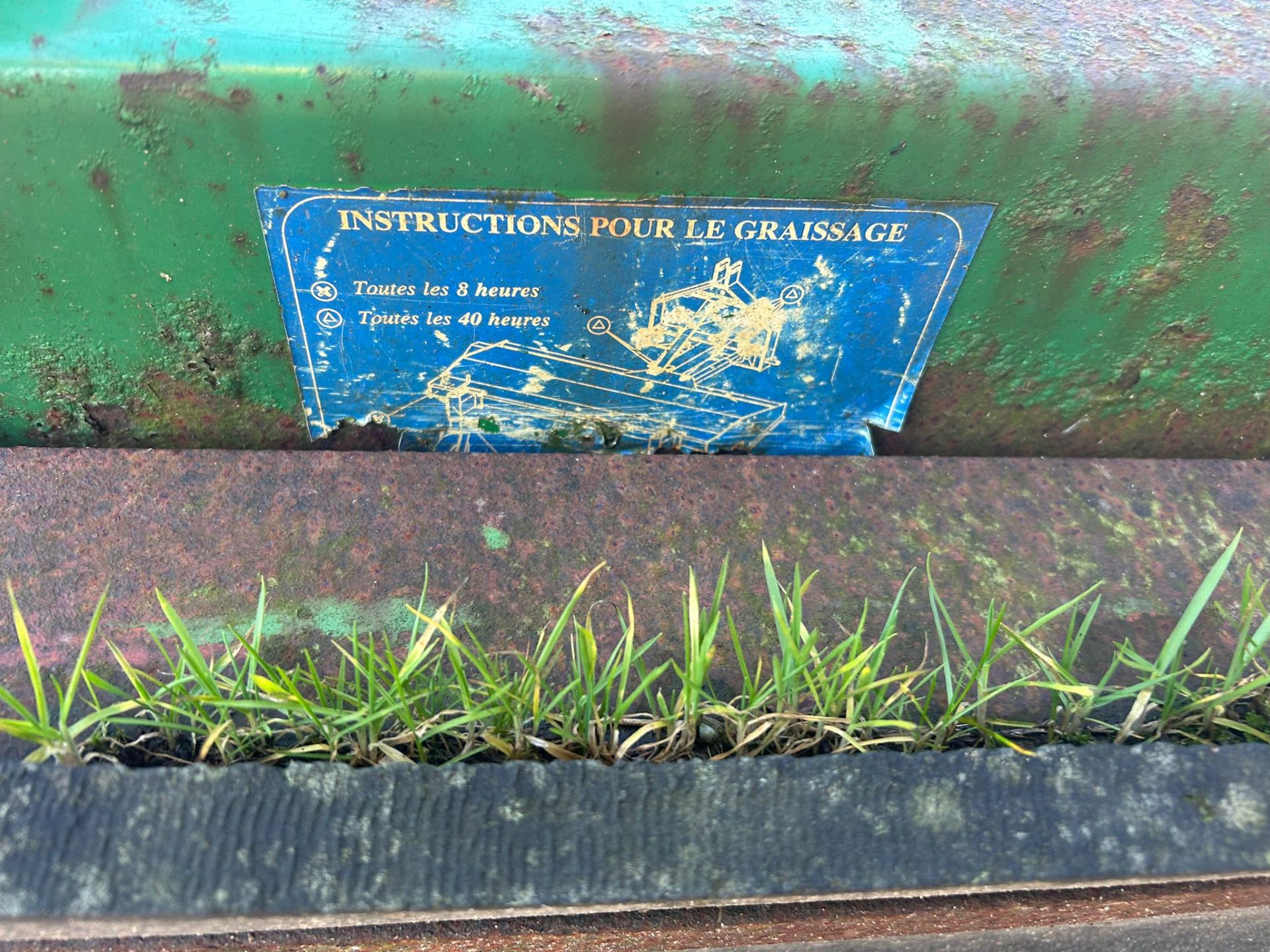 3 POINT LINKAGE ROAD SWEEPER ATTACHMENT TRACTOR FORWARD REVERSE HYDRAULIC - Image 5