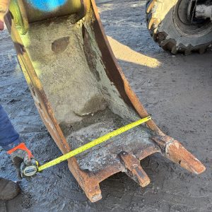 DIGGING BUCKET – 1FT 6 INCH WIDE – 80MM PINS – EXCAVATOR / TELEHANDLER