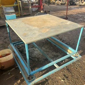 HEAVY DUTY INDUSTRIAL WEIGHING TABLE WITH BUILT IN LOAD CELL SCALES FABRICATION