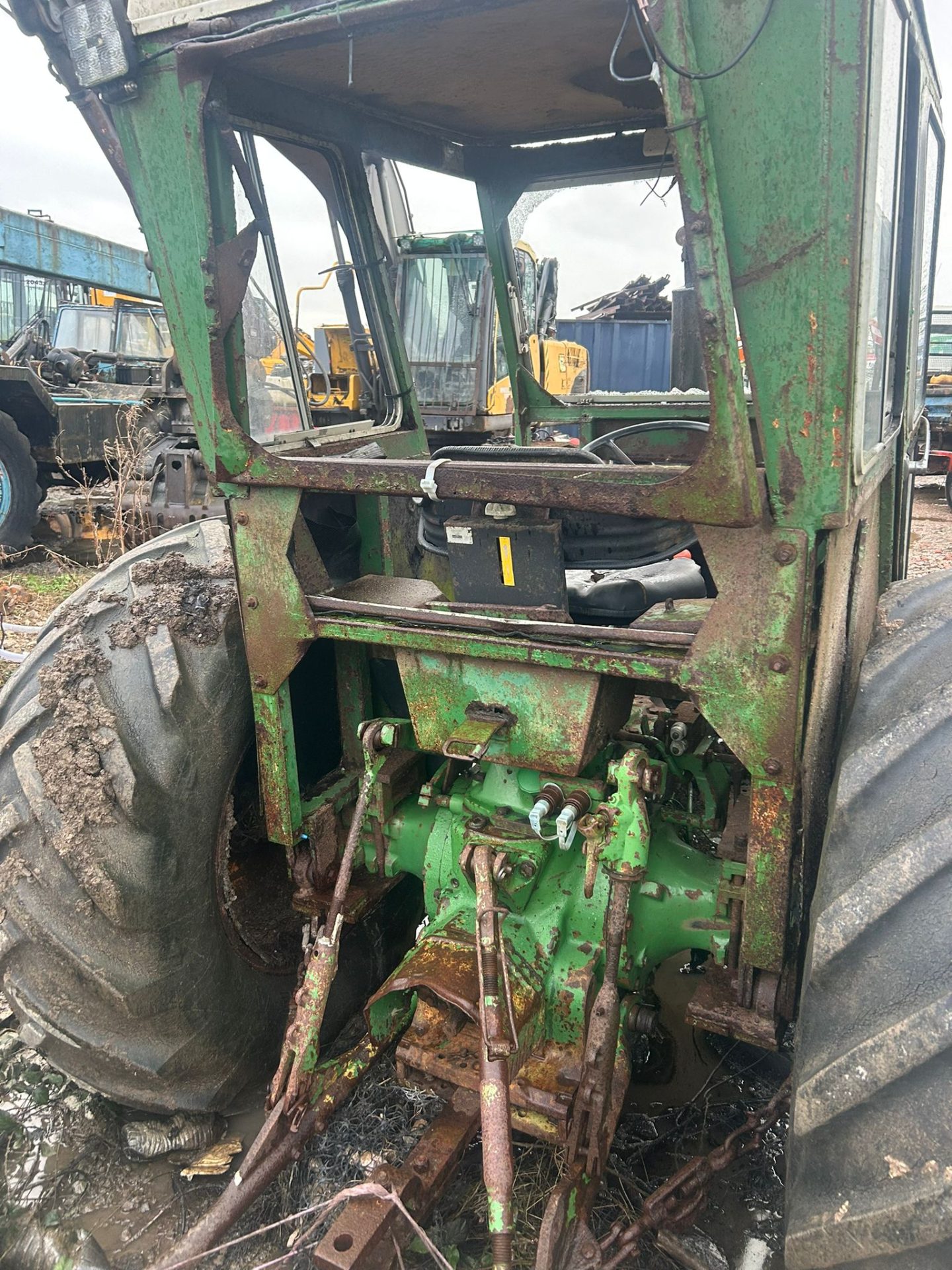 JOHN DEERE 1630 TRACTOR CAB MODEL NON RUNNER PROJECT SPARES OR REPAIR - Image 10