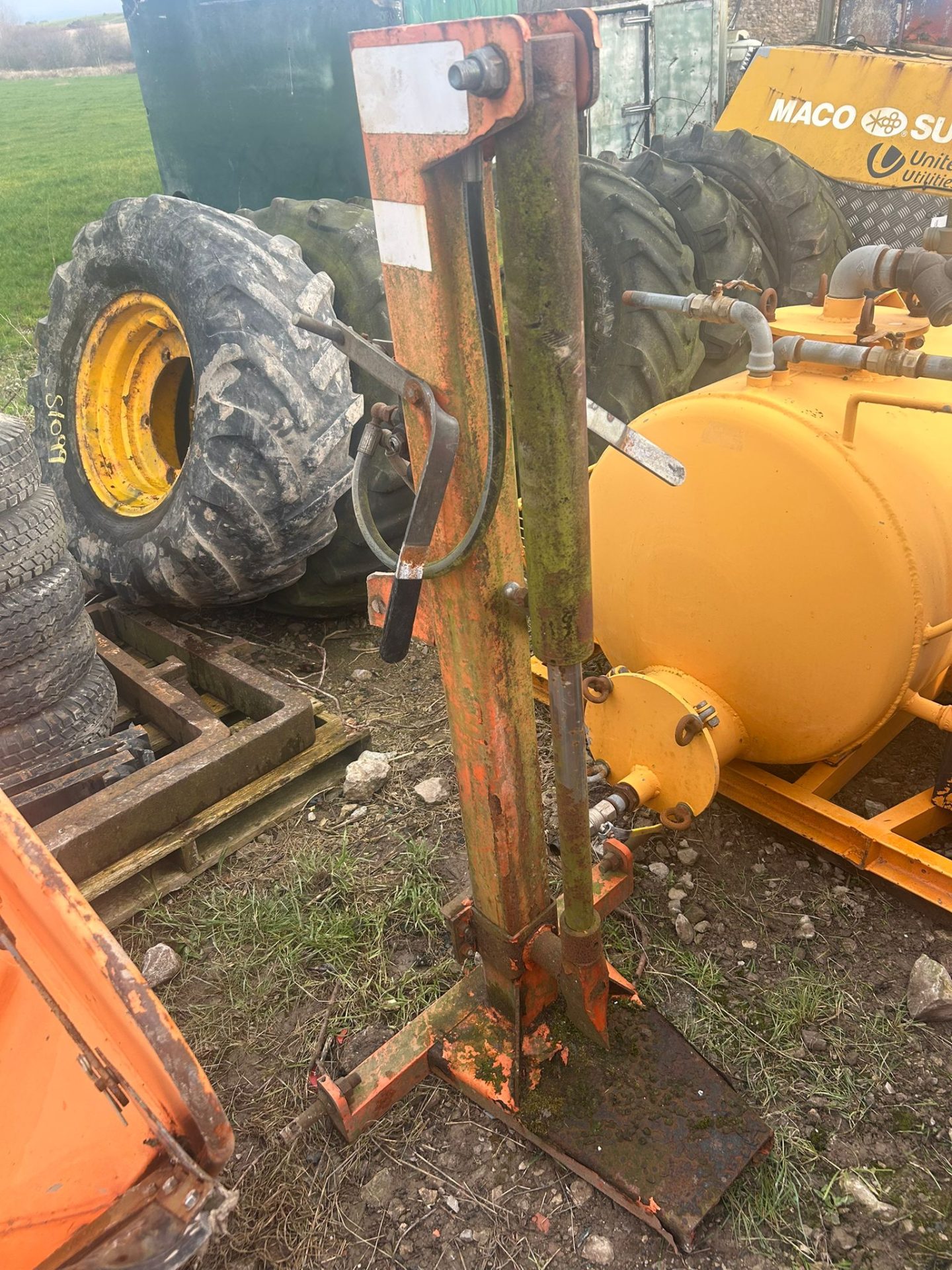 TRACTOR 3 POINT LINKAGE HYDRAULIC LOG SPLITTER FARMING IMPLEMENT LOGGING AGRI